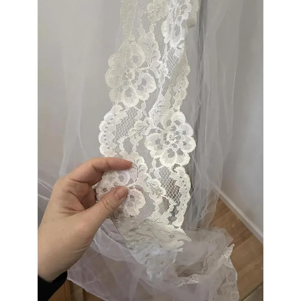 Very Long Vintage White Lace Trim Bridal Veil - Picture 7 of 14